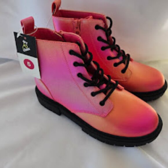 Art Class Kayden Pink Combat Boots - Girls size 5 - NEW - Picture 1 of 4
